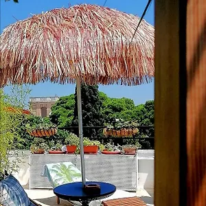 https://elim-suite-rooms.lecce-hotels.com